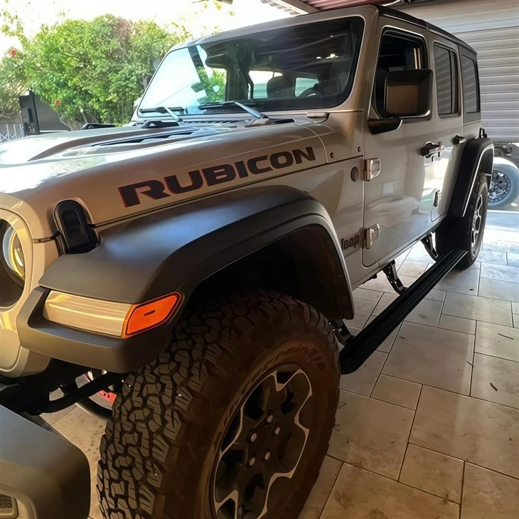 Marchepieds automatiques Jeep Wrangler